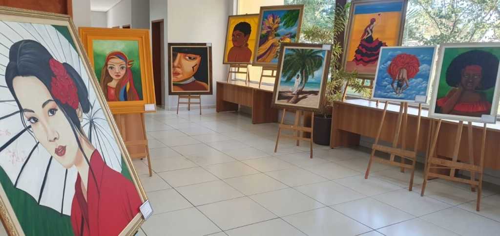 secretaria-de-turismo-sedia-mostra-“olhares”