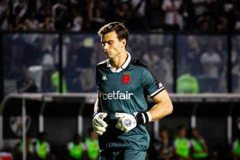 z-4-historico-tem-17-brasileiroes,-6-libertadores-e-10-copas-do-brasil