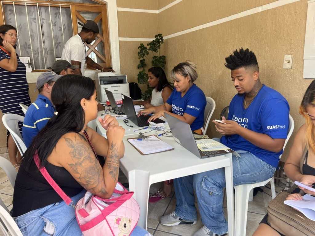 acao-social-atende-familias-da-vila-romana-nesta-quinta-(24)