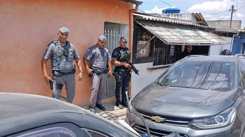 operacao-integrada-notifica-4-estabelecimentos-em-poa