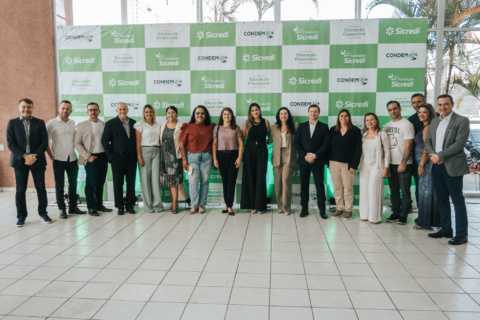 condemat+-assina-parceria-para-levar-programa-de-educacao-financeira-a-5,6-mil-alunos