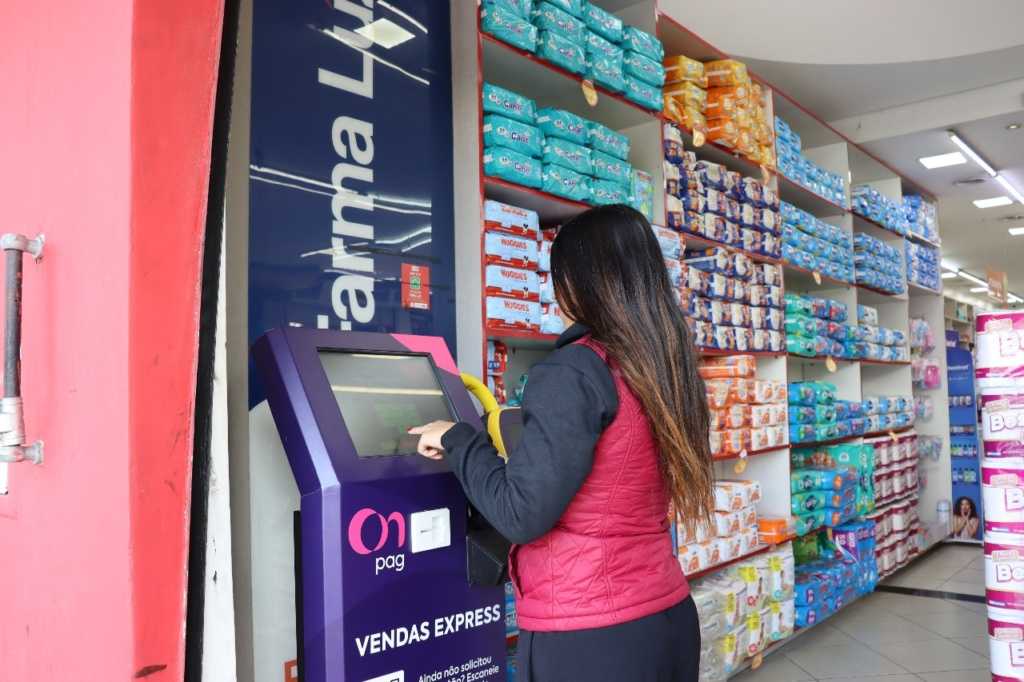 poa-instala-totem-de-autoatendimento-e-amplia-servicos-para-usuarios-de-transporte